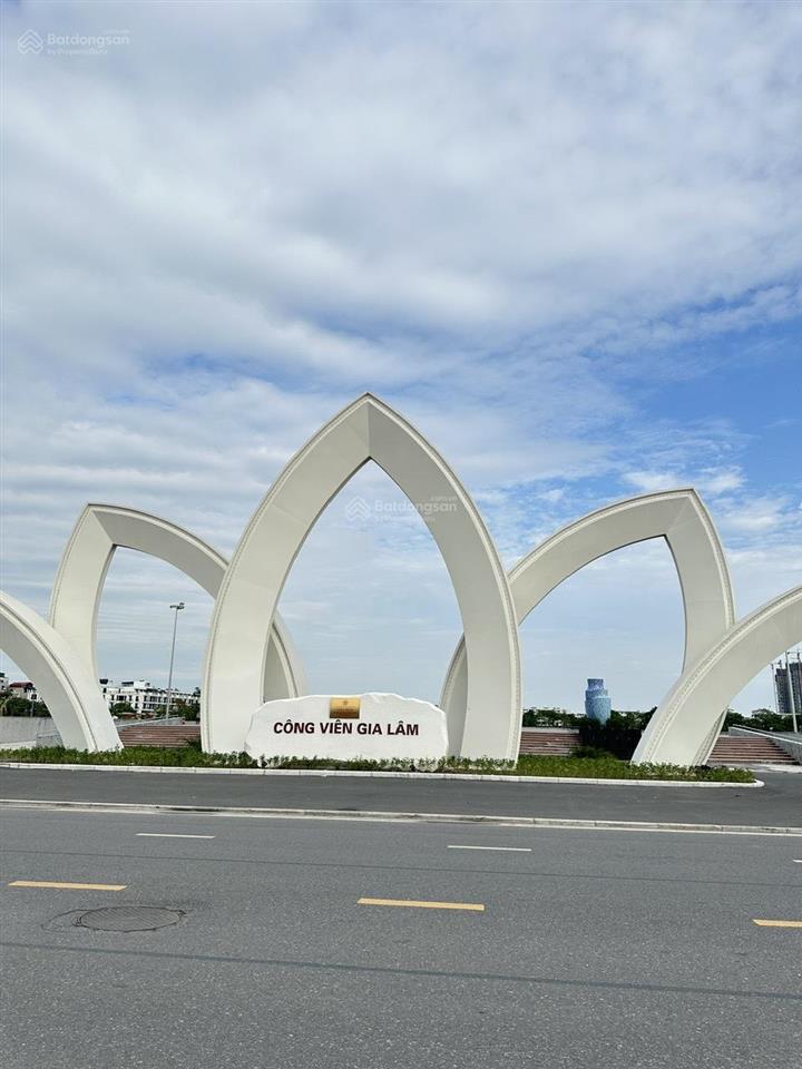 Cần bán gấp 560m2 đất tại khu đấu giá 31ha châu quỳ  gia lâm