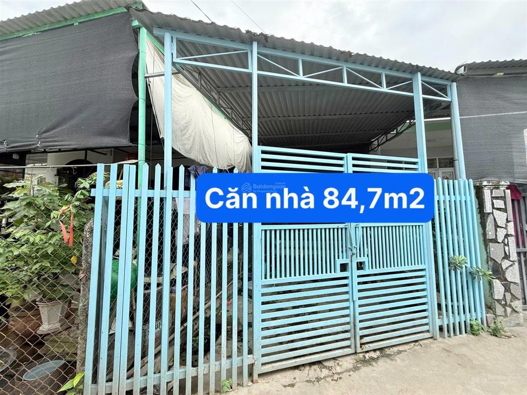 Bán đất có nhà cấp 4 diên an kế bên đường 23/10, đường betong 35m, chỉ 10p ra biển, giá 1,499 tỷ