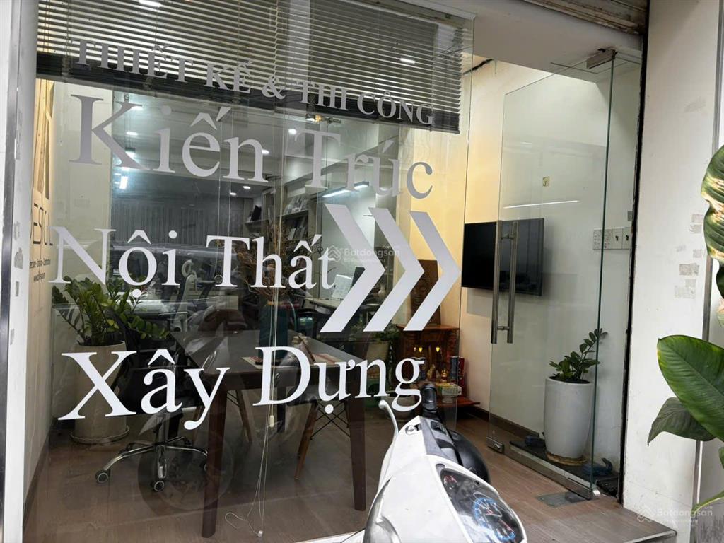 Mặt bằng  trệt đường nội bộ bàu cát 1
