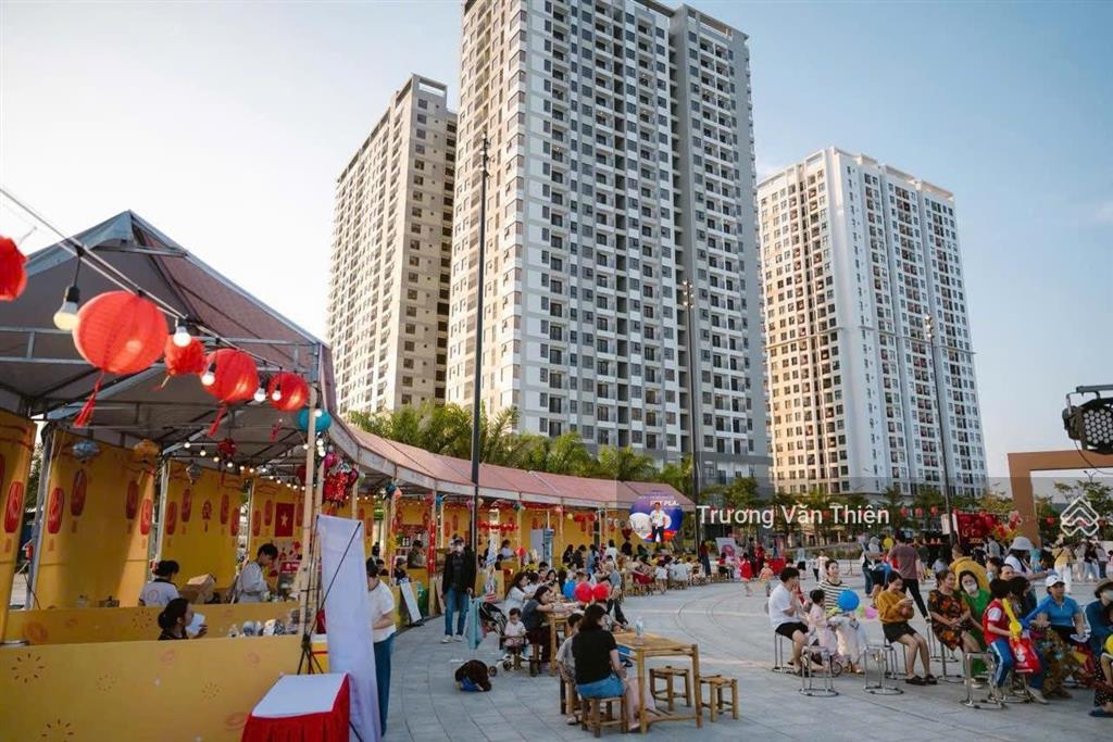 Căn hộ fpt plaza 3 2pn, view pháo hoa. giá chỉ 2tỷ9