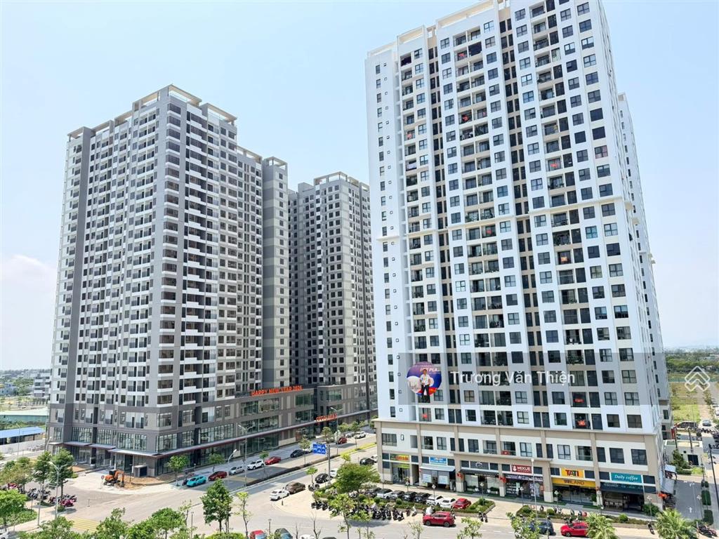 Căn hộ fpt plaza 3 2pn, view pháo hoa. giá chỉ 2tỷ9