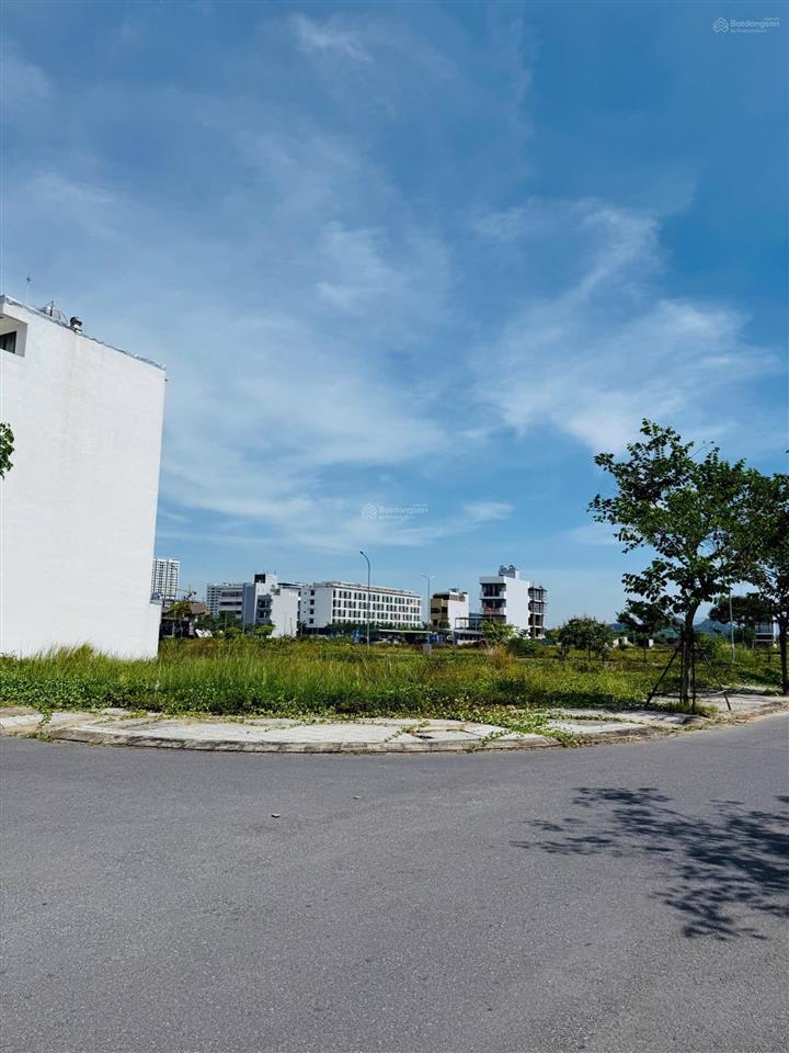 Lô góc 222m2 view sông cực đẹp