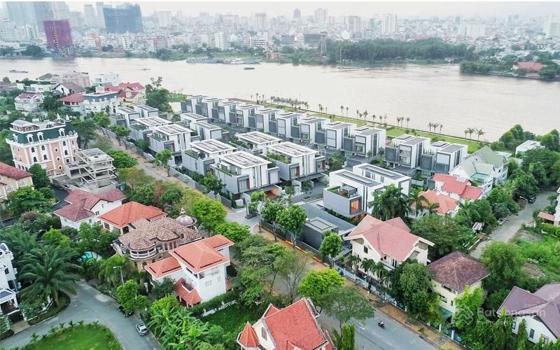 Cần bán gấp biệt thự nguyễn văn hưởng 651m2 full thổ cư hồ bơi sân vườn nhà 3 tầng, giá 115 tỷ
