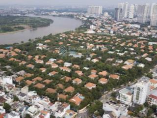 Biệt thự gần sát xuân thủy ở liền đầu tư hơn 30 tỷ nhà 3 tầng , hồ bơi dtcn 534 m2 giá 138 tỷ tl