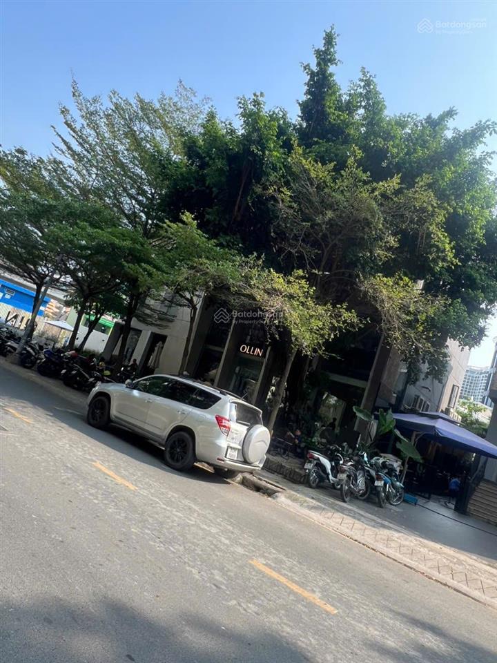 Cần bán căn góc 2 mt quận 2 dt 25 x 20 dtcn 496 m2 đang cho cafe thuê 5000 usd giá thỏa thuận