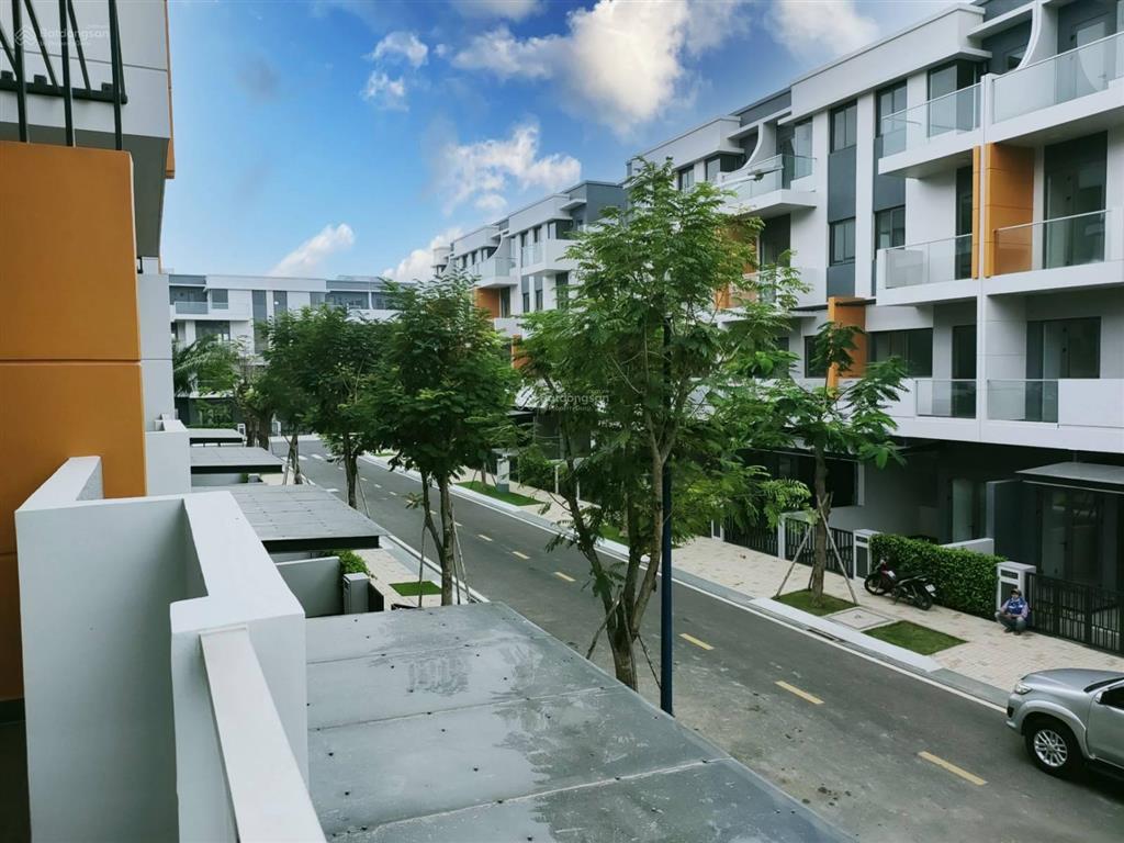 Nhà thật  giá thật  sổ hồng cầm tay  lovera premier giá 7,8 tỷ view công viên