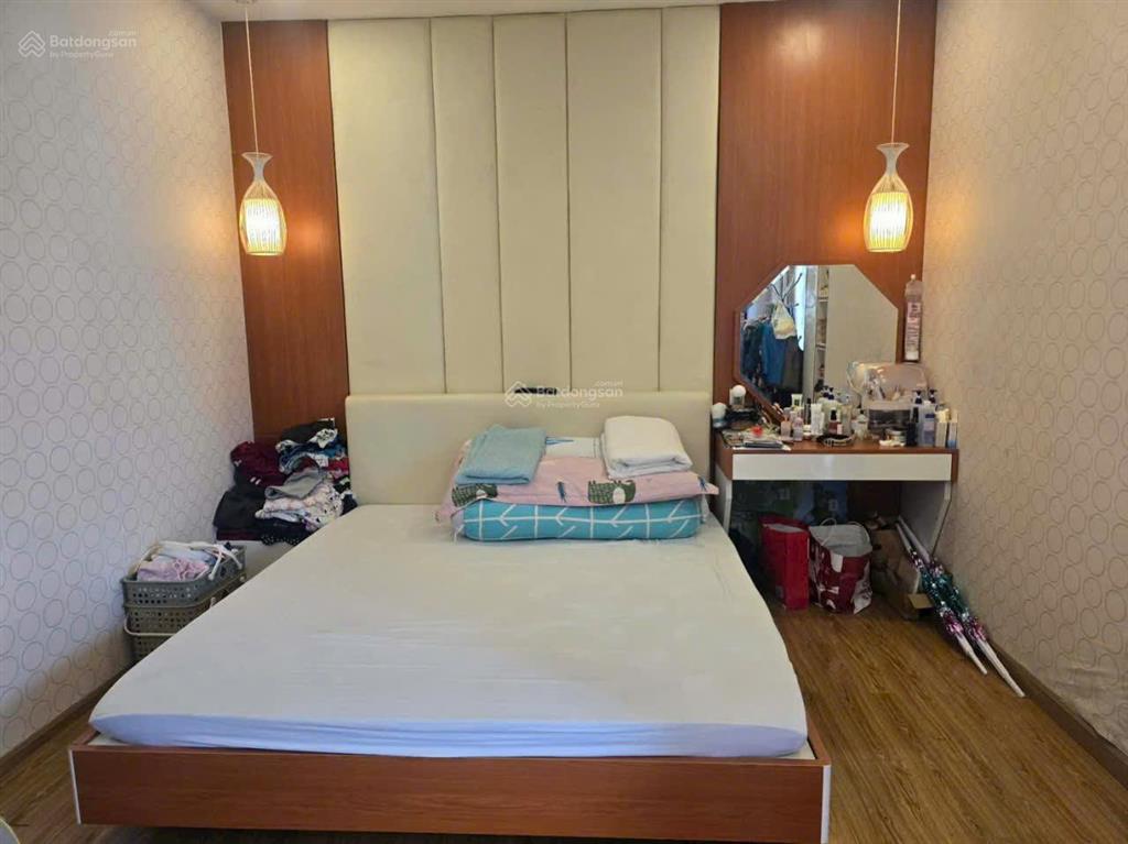 Cần tiền cần bán gấp nhà lovera park, dt 5x16. giá 7,5 tỷ thương lượng