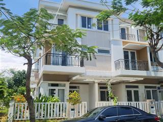 Cần tiền cần bán gấp nhà lovera park, dt 5x16. giá 7,5 tỷ thương lượng