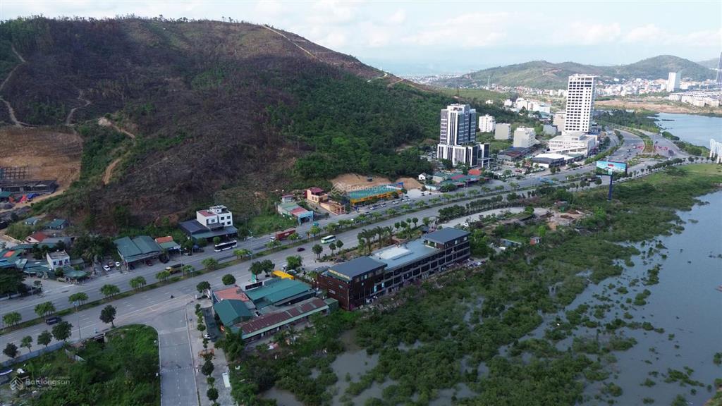 (duy nhất) lô đất mặt đường quốc lộ 18  đối diện vin hạ long xanh