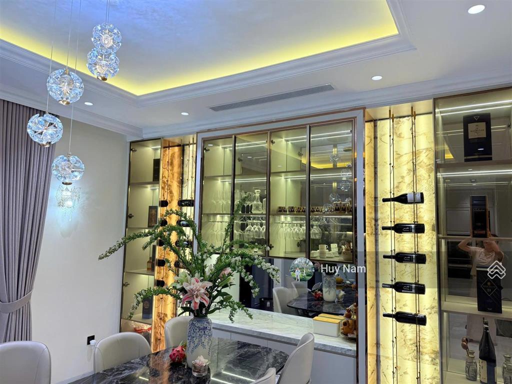 Chính chủ cần bán biệt thự cao cấp thảo điền quận 2  full nội thất cao cấp  dt 8x20m  giá 45 tỷ