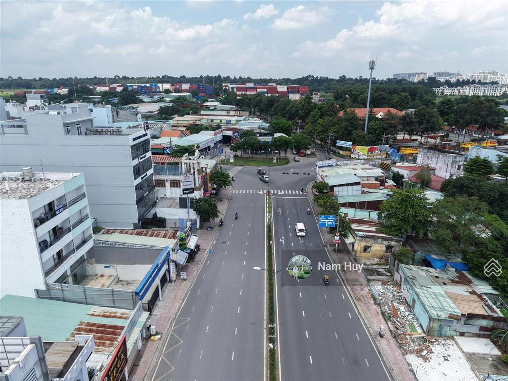 Giảm 3 tỷ bán gấp! mặt tiền lê văn việt  q.9 dt 5x23 = 115m2, đang cho thuê 35tr/th, giá 20,5 tỷ