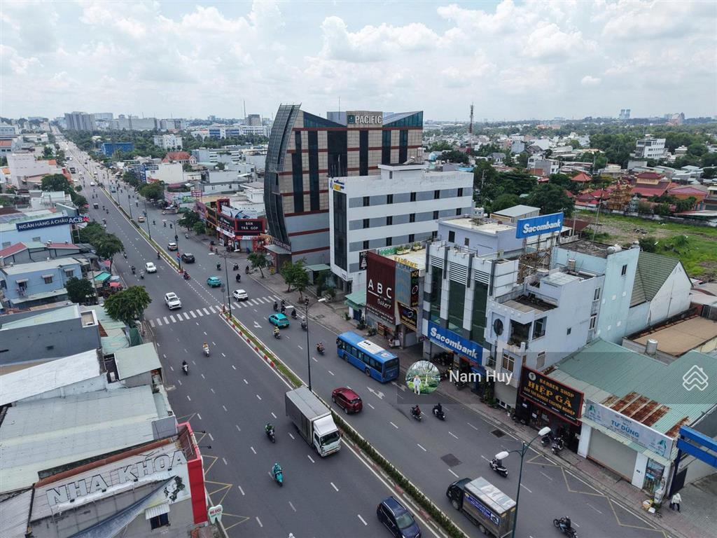 Giảm 3 tỷ bán gấp! mặt tiền lê văn việt  q.9 dt 5x23 = 115m2, đang cho thuê 35tr/th, giá 20,5 tỷ