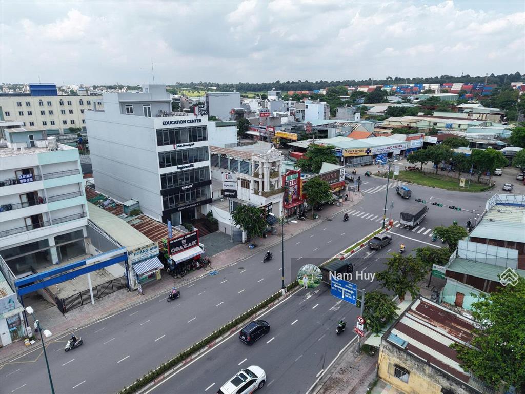 Giảm 3 tỷ bán gấp! mặt tiền lê văn việt  q.9 dt 5x23 = 115m2, đang cho thuê 35tr/th, giá 20,5 tỷ