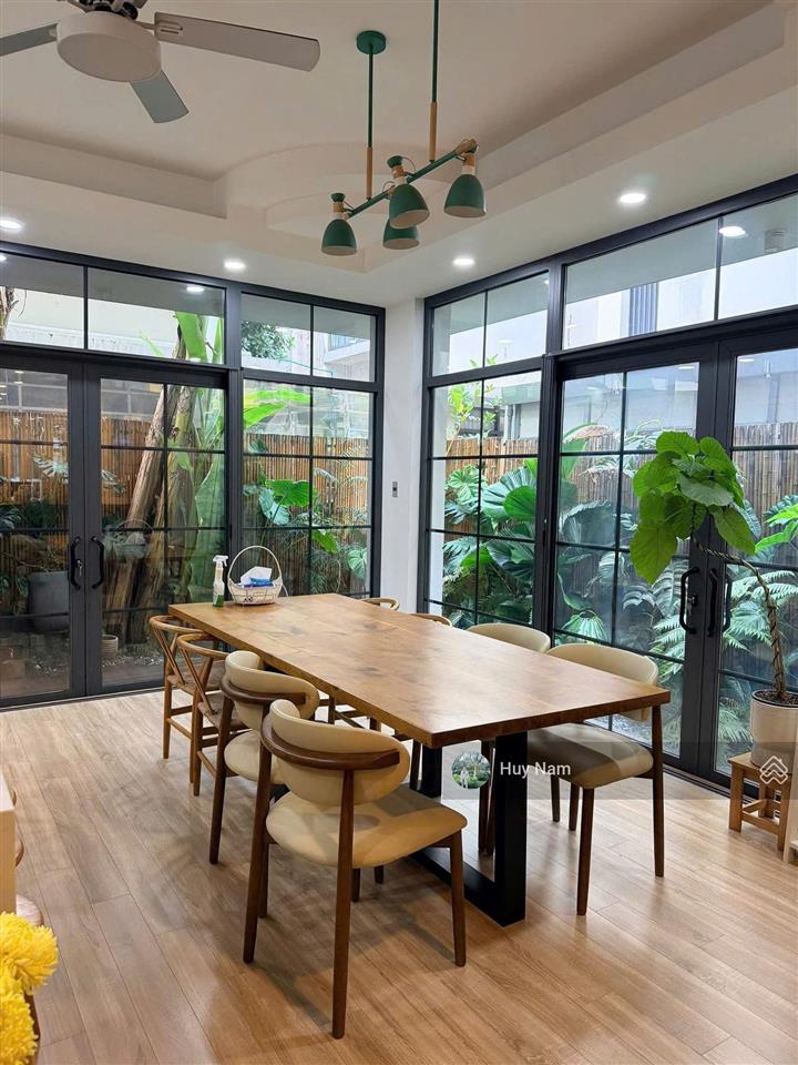 Giảm mạnh 3 tỷ bán nhanh biệt thự compound view sông the garland full nội thất 8x21m  3 tầng
