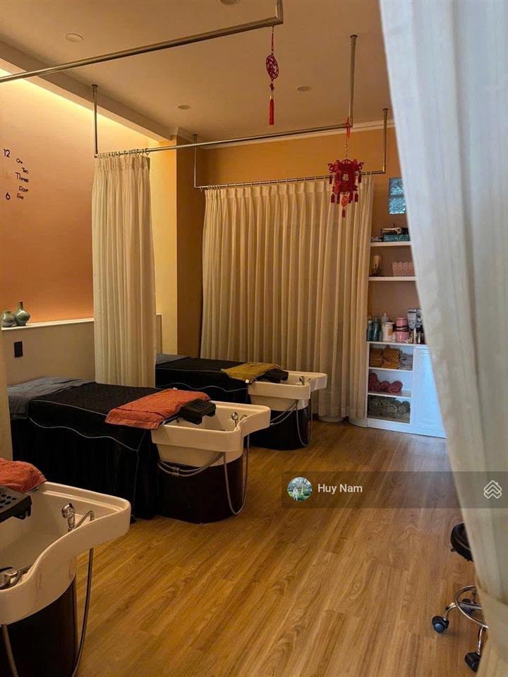 Ngộp bank! mặt tiền đường quốc hương, phường thảo điền (đoạn đẹp), 3 tầng 4x18m  cho thuê 50tr/th