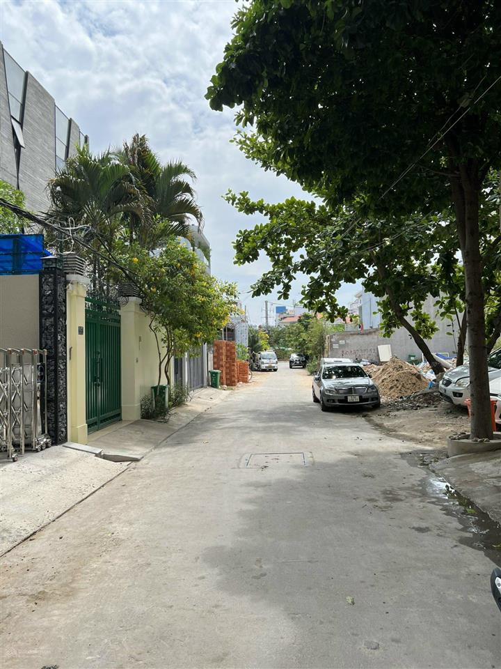 55 tỷ  dòng tiền 3tỷ/năm  chdv hầm 6 tầng đường nguyễn văn hưởng  thảo điền  230m2