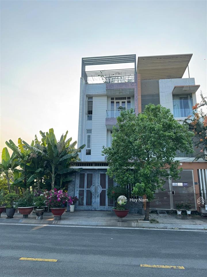 Chính chủ cần bán nhà trệt + 3 lầu, đường rộng 20m tại phường an phú, quận 2. giá chỉ 21 tỷ