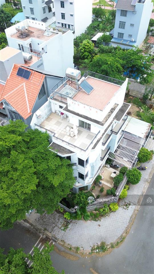 Biệt thự góc 2 mặt tiền cực đẹp đường út trà ôn  gia hoà  quận 9  12x16m  4 tầng áp mái  24 tỷ