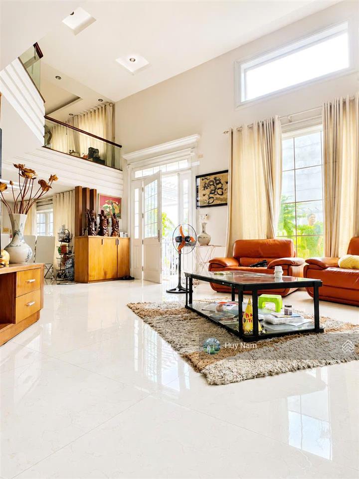 Biệt thự góc 2 mặt tiền cực đẹp đường út trà ôn  gia hoà  quận 9  12x16m  4 tầng áp mái  24 tỷ