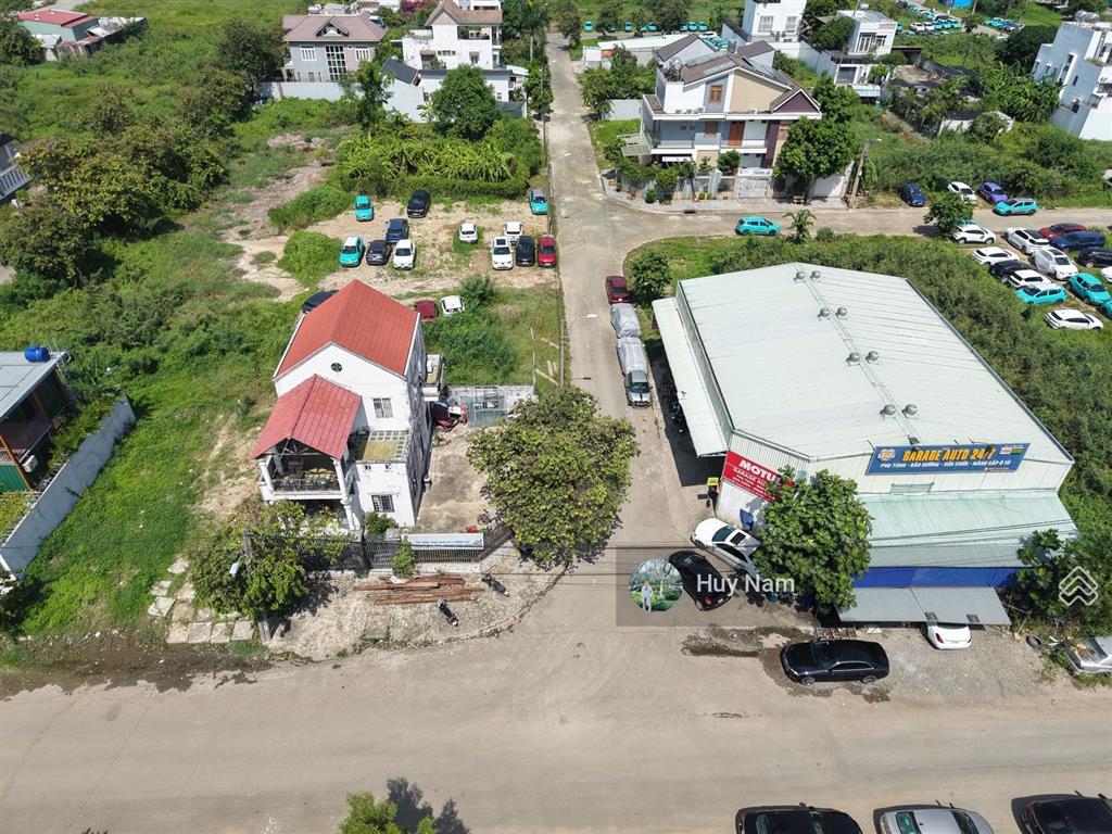 Hàng ngộp bank! lô góc 2 mặt tiền kdc kiến á  ngay liên phường  14x14m cn 188m2  giá chỉ 16,5 tỷ