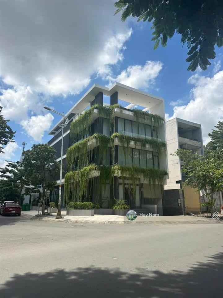 Cho thuê tòa nhà văn phòng mt đường 56 phường bình trưng  14x20m  800m2 sàn  hầm 4tầng  80tr/th