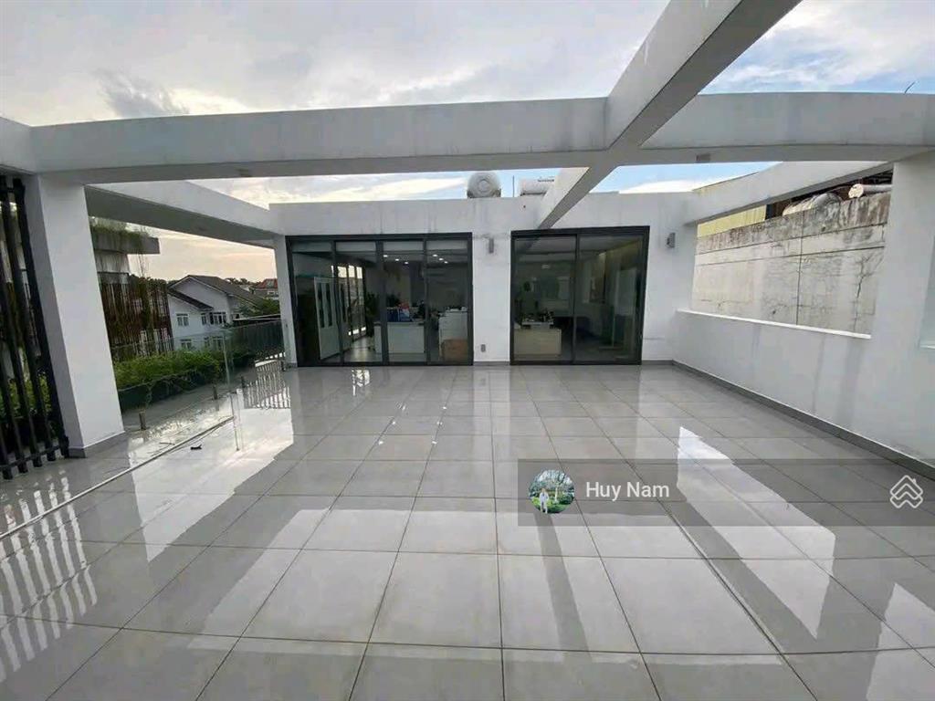 Cho thuê tòa nhà văn phòng mt đường 56 phường bình trưng  14x20m  800m2 sàn  hầm 4tầng  80tr/th