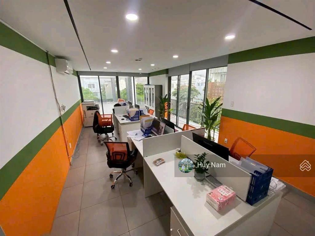 Cho thuê tòa nhà văn phòng mt đường 56 phường bình trưng  14x20m  800m2 sàn  hầm 4tầng  80tr/th