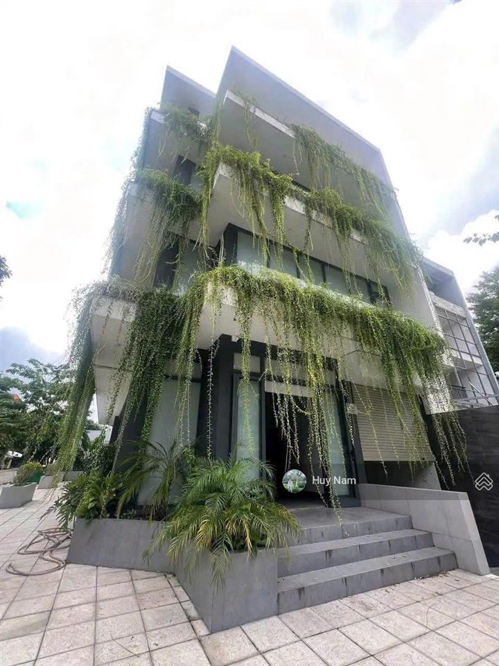 Cho thuê tòa nhà văn phòng mt đường 56 phường bình trưng  14x20m  800m2 sàn  hầm 4tầng  80tr/th