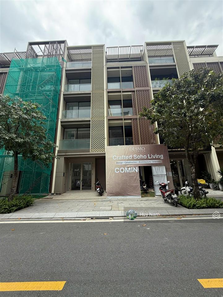 Ngộp bank giảm 10 tỷ bán cắt lỗ nhà phố global city  trục đường 14m  5 tầng  95m2  giá 29 tỷ