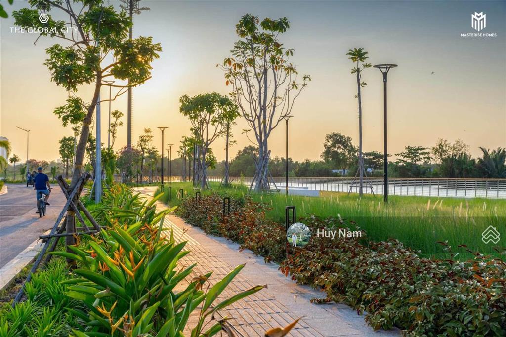 Ngộp bank giảm 10 tỷ bán cắt lỗ nhà phố global city  trục đường 14m  5 tầng  95m2  giá 29 tỷ
