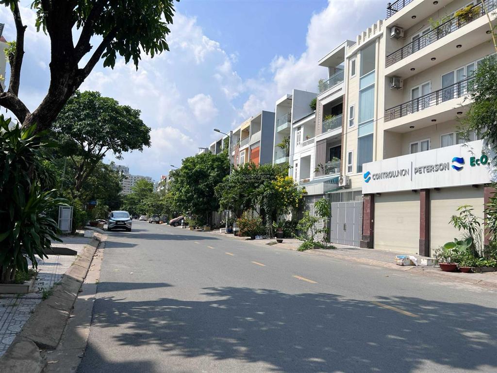 Siêu phẩm cần bán gấp  mặt tiền nguyễn hoàng 8x20m hầm 3 lầu st  cho thuê 150tr/tháng  giá 79 tỷ