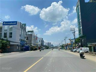 Siêu phẩm  bán lô đất mặt tiền lương định của 10x20=200m2 tiện xây tòa nhà văn phòng  giá 80 tỷ