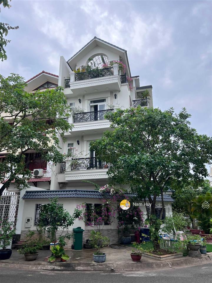 Biệt thự khu compound 280 lương định của, an phú, quận 2, dt 7x20m, nhà 4 tầng full nội thất