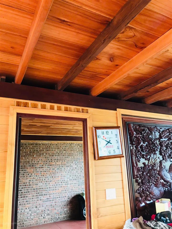 Căn biệt thự nhà gỗ 3 mặt tiền vườn sinh thái, có 1 không 2 tại trung tâm di linh!