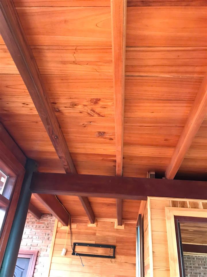 Căn biệt thự nhà gỗ 3 mặt tiền vườn sinh thái, có 1 không 2 tại trung tâm di linh!