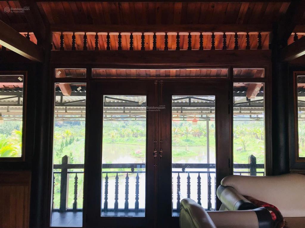 Căn biệt thự nhà gỗ 3 mặt tiền vườn sinh thái, có 1 không 2 tại trung tâm di linh!