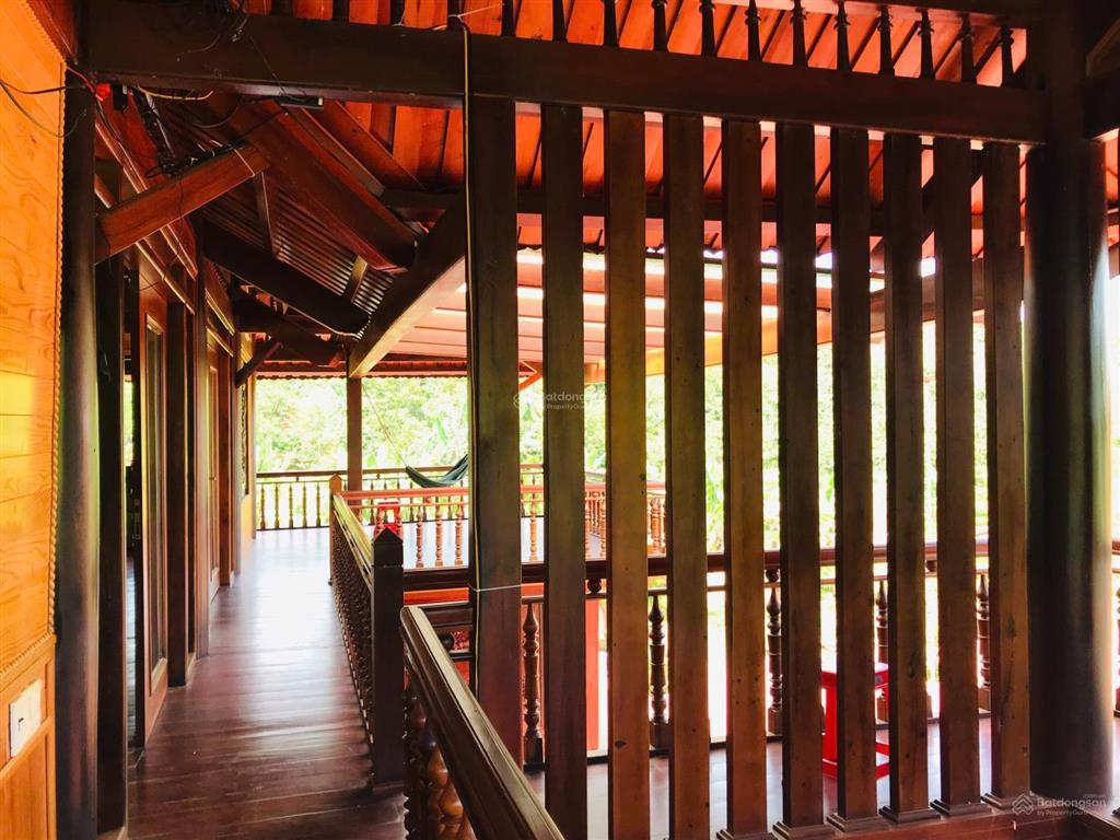 Căn biệt thự nhà gỗ 3 mặt tiền vườn sinh thái, có 1 không 2 tại trung tâm di linh!