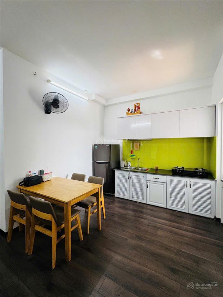 Chủ cần tiền bán gấp căn hộ phong bắc 2pn view đẹp đường nguyễn hữu tiến, full nội thất chỉ 2,2 tỷ