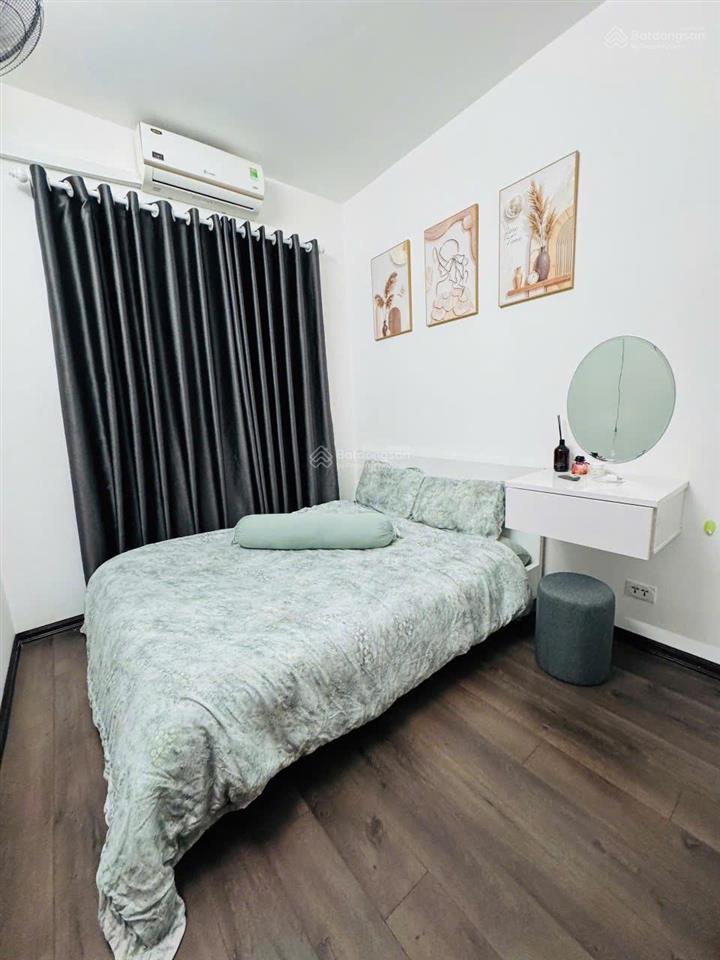 Chủ cần tiền bán gấp căn hộ phong bắc 2pn view đẹp đường nguyễn hữu tiến, full nội thất chỉ 2,2 tỷ