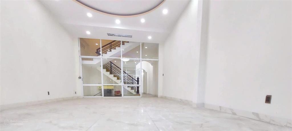 Nhà mặt tiền buôn bán lê hồng phong cho thuê giá tốt
