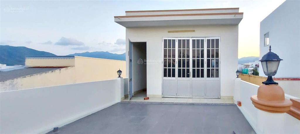 Nhà mặt tiền buôn bán lê hồng phong cho thuê giá tốt