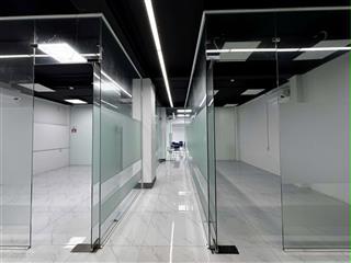 Văn phòng đường nguyễn văn linh, diện tích 400m2, giá 150.000đ/m2/tháng