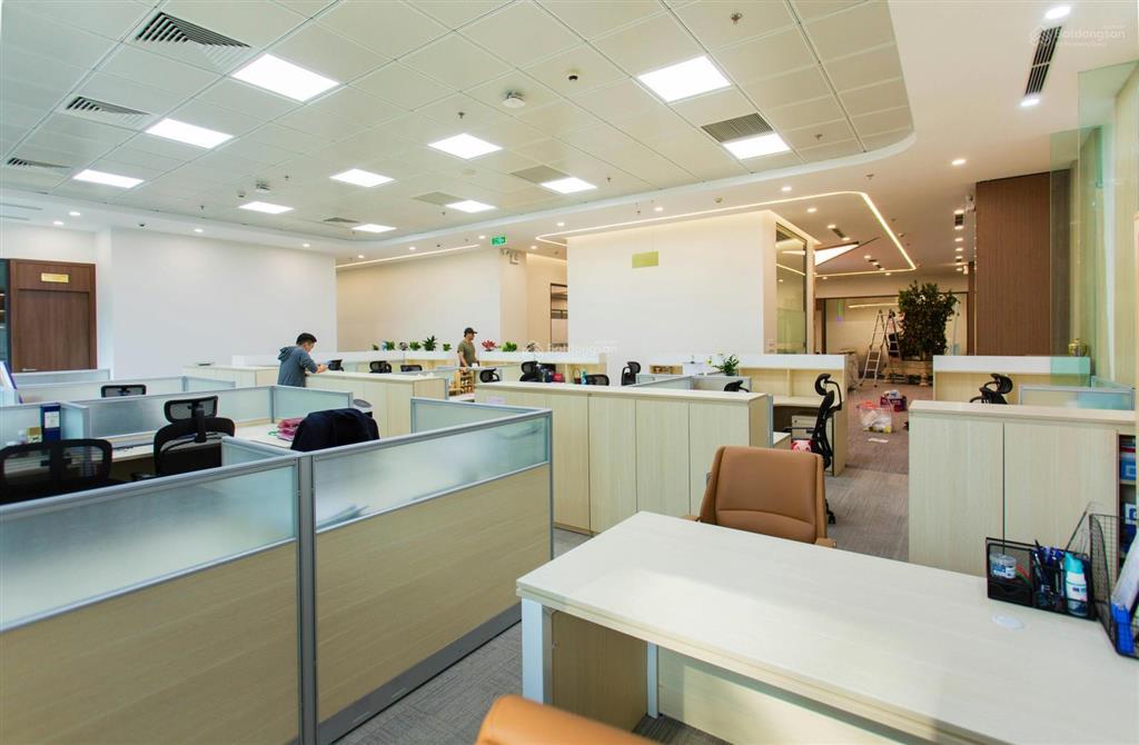 Văn phòng đường nguyễn văn linh, diện tích 400m2, giá 150.000đ/m2/tháng