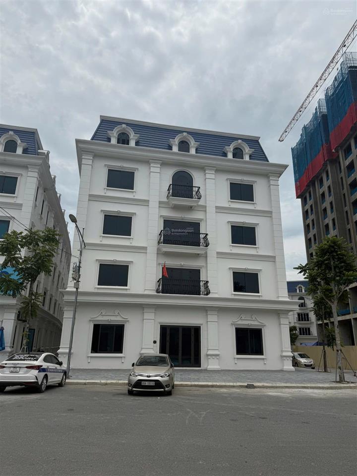 Chính chủ chuyển nhượng căn lk6 cạnh góc, gần chung cư,  0973 668 ***