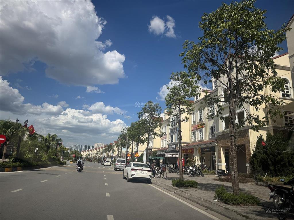 Chính chủ bán căn shophouse lago 2 mặt tiền kinh doanh sầm uất  đối diện ubnd xã an khánh giá tốt