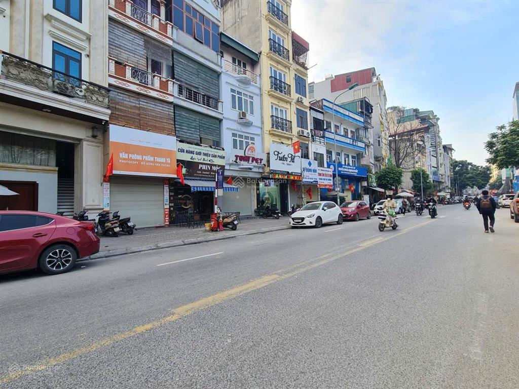 Bán nhà mặt phố trung phụng,9 tầng mặt tiền 10m thang máy vị trí đẹp nhất phố  dòng tiền 400tr/th