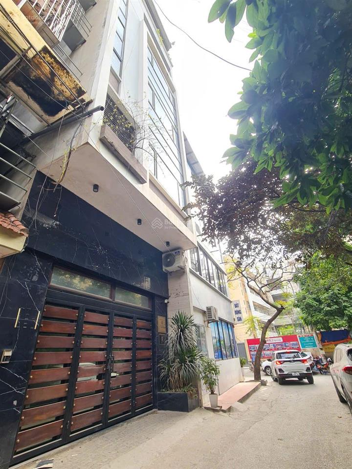 Bán tòa nhà văn phòng đường mễ trì 7 tầng t. máy, mt 5,7m, ô tô tránh đỗ ngày đêm, kd sầm uất