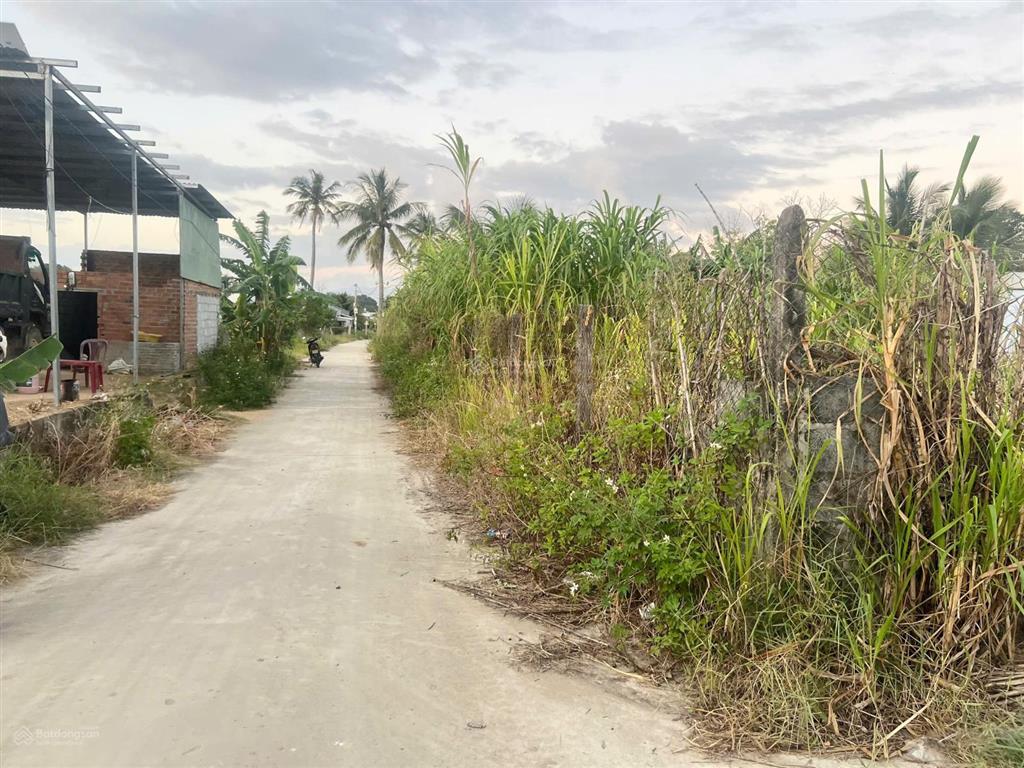 Bán đất cam an nam, lô góc 49m x 43m, gía 3,8tr/m2