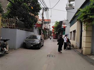 Bán đất trục chính gần đồng mai 60 m2, giá 2.45tỷ, mt5m, ô tô tránh.