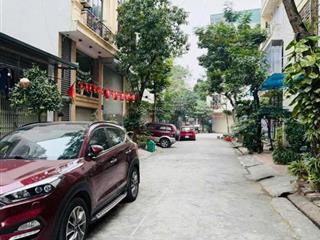 Bán nhà làn 2 ql6 biên giang 80m2, 4 tầng, giá 8 tỷ, ô tô tránh.